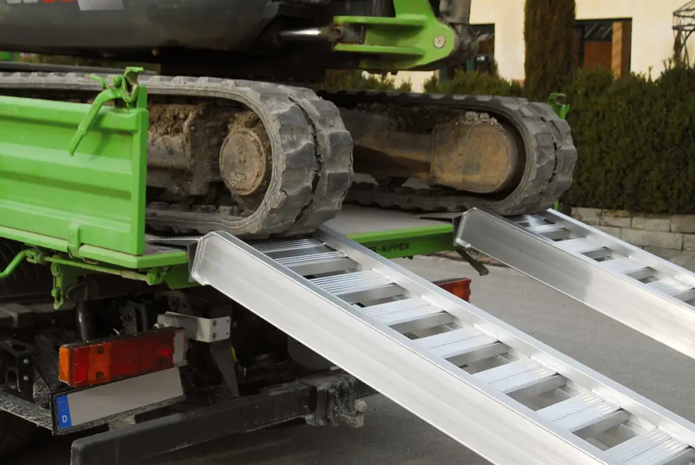 Expressversand Altec Auffahrrampe AVS 80 SPR mit Rand - 3060 mm