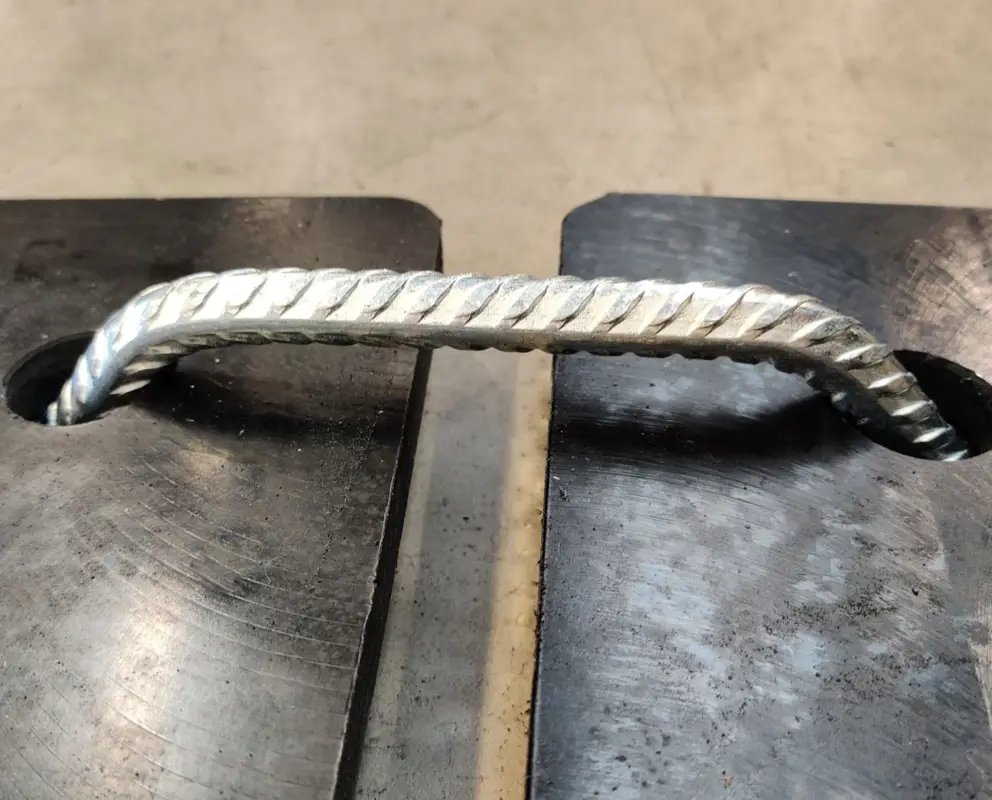 Markenprodukt LuxTek Fahrplatten Krampenverbinder zweifach